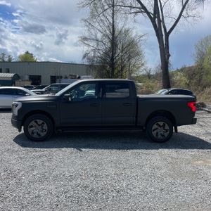 FORD F-150 LIGHTNING LARIAT - 3