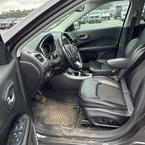 2020 JEEP COMPASS LATITUDE thumbnail 32