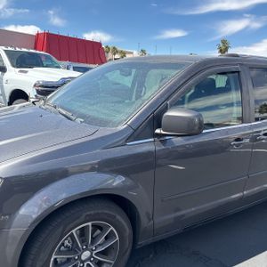 DODGE GRAND CARAVAN - 2