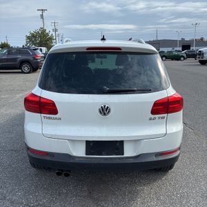 VOLKSWAGEN TIGUAN S - 7
