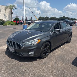 FORD FUSION SE - 1