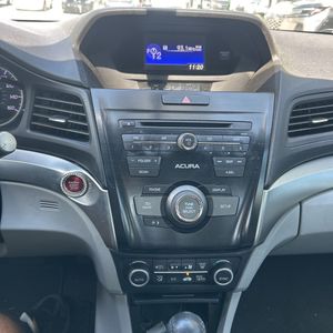 صورة مصغرة 37 لـ 2017 Acura ILX BASE