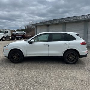 PORSCHE CAYENNE PLATINUM EDITION - 3