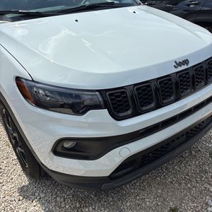 صورة مصغرة 46 لـ 2026 JEEP COMPASS LATITUDE ALTITUDE