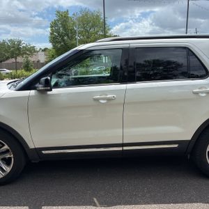 FORD EXPLORER XLT - 3