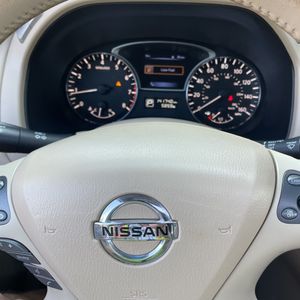 2015 Nissan PATHFINDER PLATINUM — миниатюра 38