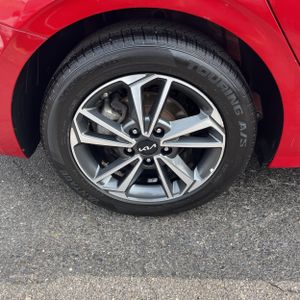 2023 KIA FORTE LXS thumbnail 19