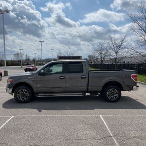FORD F-150 XLT - 2