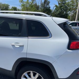 JEEP CHEROKEE LIMITED - 6