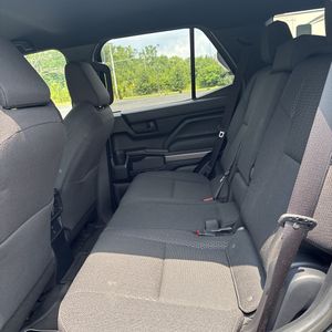 2025 Toyota 4RUNNER SR5 — миниатюра 33
