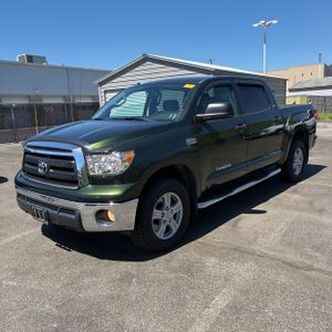 TOYOTA TUNDRA - 1