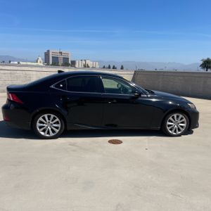 LEXUS IS 250 BASE - 10