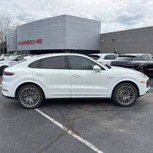PORSCHE CAYENNE E-HYBRID COUPE PLATINUM EDITION - 10