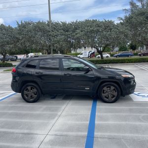 JEEP CHEROKEE LATITUDE 75TH ANNIVERSARY - 10