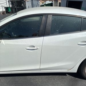 2016 Mazda MAZDA3 I SPORT photo 4
