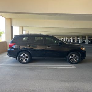 صورة 10 لـ 2017 Nissan PATHFINDER SV