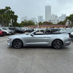 FORD MUSTANG ECOBOOST PREMIUM - 3