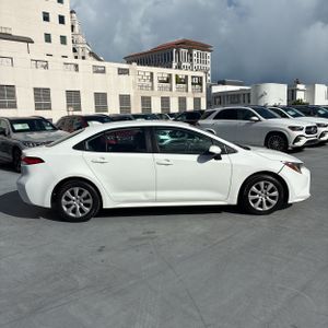 2022 Toyota COROLLA LE 照片 10