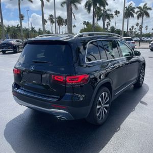 MERCEDES-BENZ GLB - 8