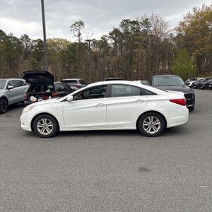 HYUNDAI SONATA GLS - 3