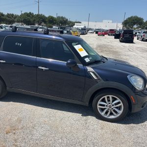 2014 MINI COUNTRYMAN COOPER S — миниатюра 13