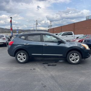 NISSAN ROGUE SV - 10