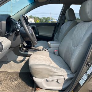 صورة مصغرة 31 لـ 2011 Toyota RAV4 BASE