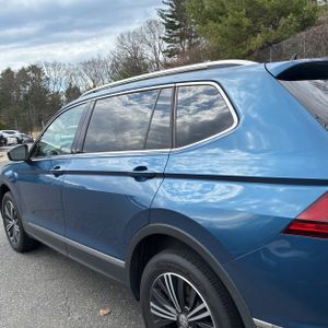 VOLKSWAGEN TIGUAN 2.0T SEL - 6