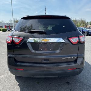 CHEVROLET TRAVERSE LS - 7