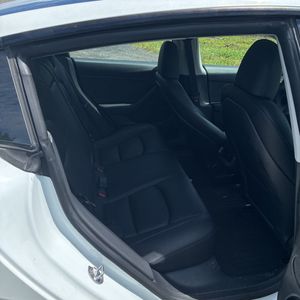 صورة مصغرة 34 لـ 2023 Tesla MODEL 3 BASE