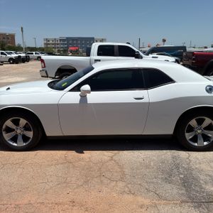 2018 Dodge CHALLENGER SXT 照片 3