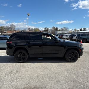 JEEP GRAND CHEROKEE ALTITUDE - 10