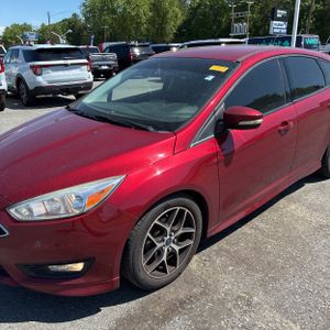 FORD FOCUS SE - 2