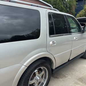 صورة 8 لـ 2006 Lincoln NAVIGATOR LUXURY