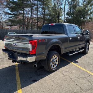 FORD F-350 SUPER DUTY LARIAT - 8