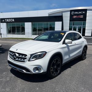 MERCEDES-BENZ GLA - 1