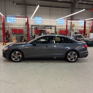 AUDI A4 PRESTIGE S LINE - 3