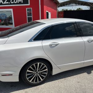 LINCOLN MKZ PREMIERE - 9