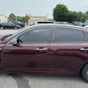 2020 KIA OPTIMA LX 照片 4