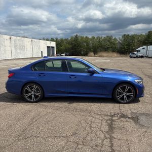 BMW 330I XDRIVE - 10