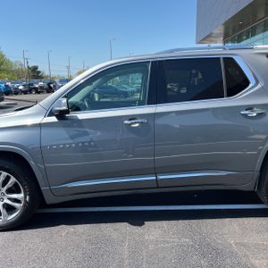 CHEVROLET TRAVERSE HIGH COUNTRY - 4