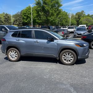 TOYOTA COROLLA CROSS - 10