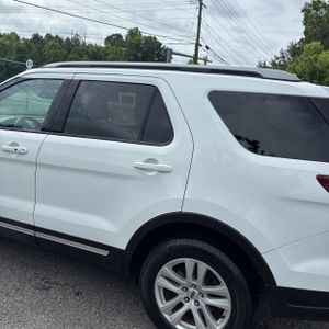 FORD EXPLORER XLT - 6