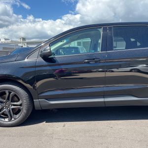 FORD EDGE SEL - 4