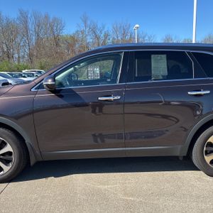 KIA SORENTO EX V6 - 4