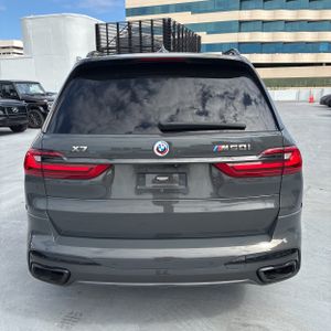 BMW X7 M50I - 7