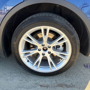 2024 Tesla MODEL Y LONG RANGE 缩略图 14