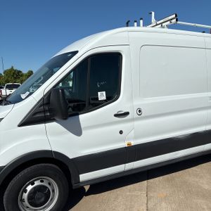 FORD TRANSIT 150 - 2