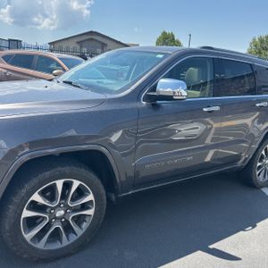 صورة 2 لـ 2017 JEEP GRAND CHEROKEE OVERLAND