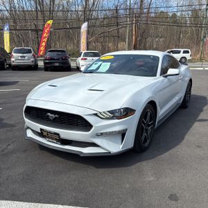 FORD MUSTANG ECOBOOST PREMIUM - 1